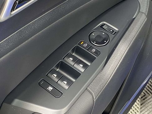 New 2026 Kia Sportage EX FWD image 19