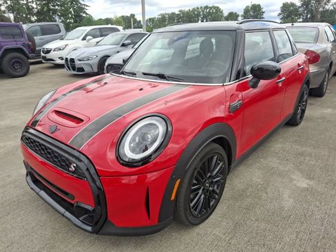 Used 2023 MINI Cooper S FWD image 1