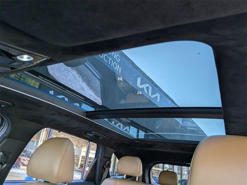 Certified 2024 Kia Sorento SX Prestige w/ Olive Brown Leather Package image 24