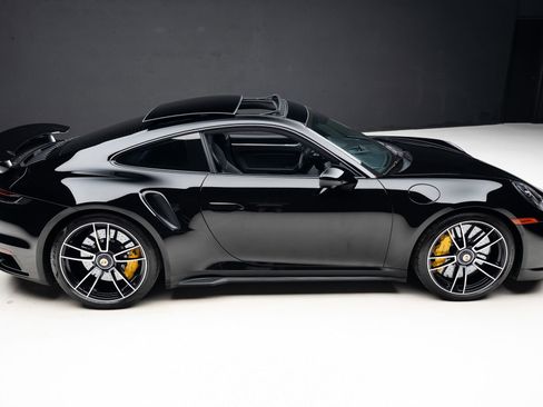 Used 2022 Porsche 911 Turbo S image 35