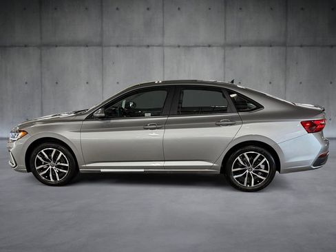 New 2026 Volkswagen Jetta SE FWD image 2