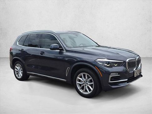 Used 2019 BMW X5 xDrive40i w/ Convenience Package AWD/4WD image 2