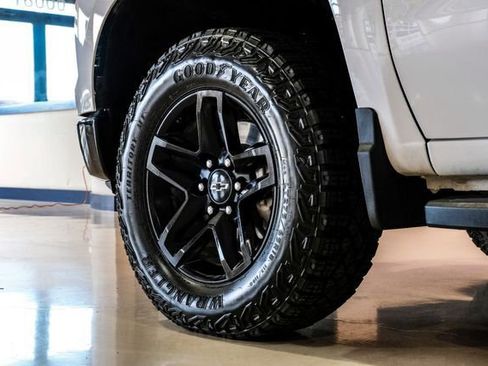 Used 2024 Chevrolet Silverado 1500 LT Trail Boss w/ Protection Package image 47