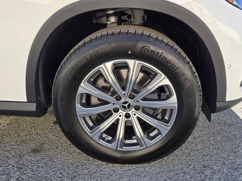 New 2026 Mercedes-Benz GLC 300 GLC 300 image 9
