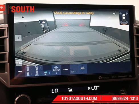 Used 2023 Toyota Tundra Limited AWD/4WD image 18