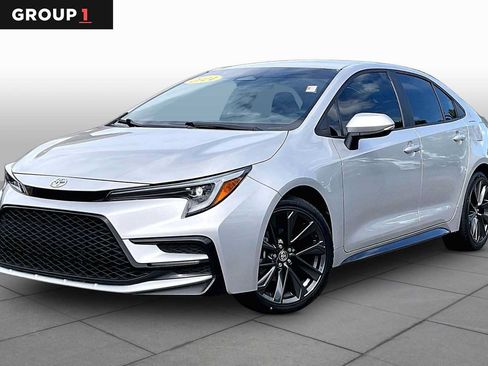 Used 2024 Toyota Corolla SE FWD image 1