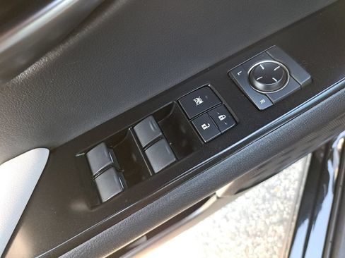 Used 2024 Lexus UX 250h FWD image 30