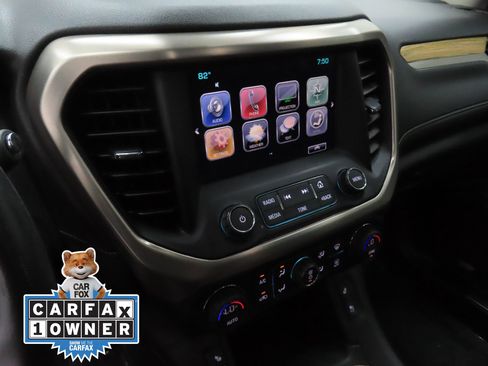 Used 2018 GMC Acadia Denali w/ Technology Package FWD image 17