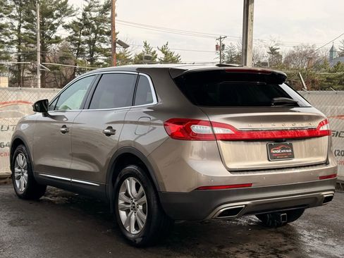 Used 2018 Lincoln MKX Premiere image 11