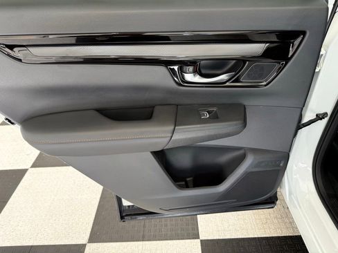 Used 2025 Honda CR-V Sport Touring image 21