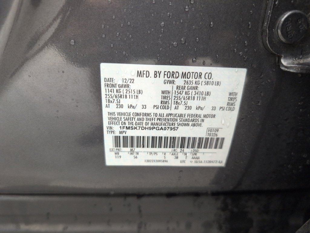Used 2023 Ford Explorer XLT w/ Equipment Group 202A RWD image 42