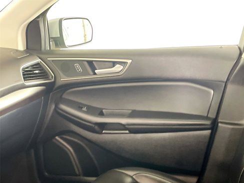 Used 2024 Ford Edge SEL image 30