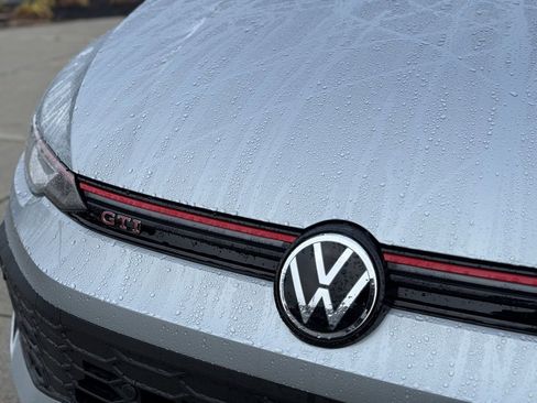 New 2026 Volkswagen GTI SE image 6