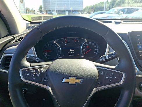 Used 2023 Chevrolet Equinox LT image 19