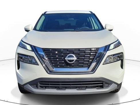 Certified 2023 Nissan Rogue SV FWD image 2