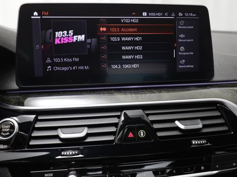 Used 2023 BMW 530i xDrive w/ M Sport Package AWD/4WD image 8