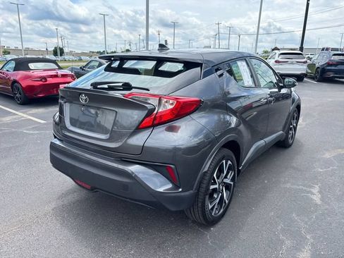 Used 2018 Toyota C-HR XLE FWD image 7