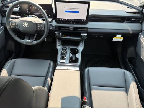 New 2026 Toyota RAV4 FWD image 27