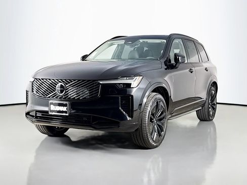 New 2026 Volvo XC90 B6 Ultra w/ Protection Package image 3
