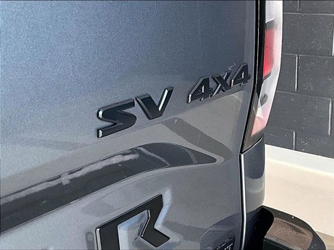 Used 2023 Nissan Frontier SV w/ Midnight Edition Package image 27