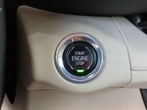 Used 2023 Buick Envision Preferred image 17