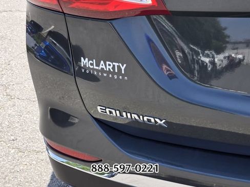 Used 2020 Chevrolet Equinox LT w/ LPO, Cargo Package FWD image 16