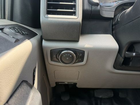 Used 2021 Ford F550 2WD Regular Cab Super Duty image 26