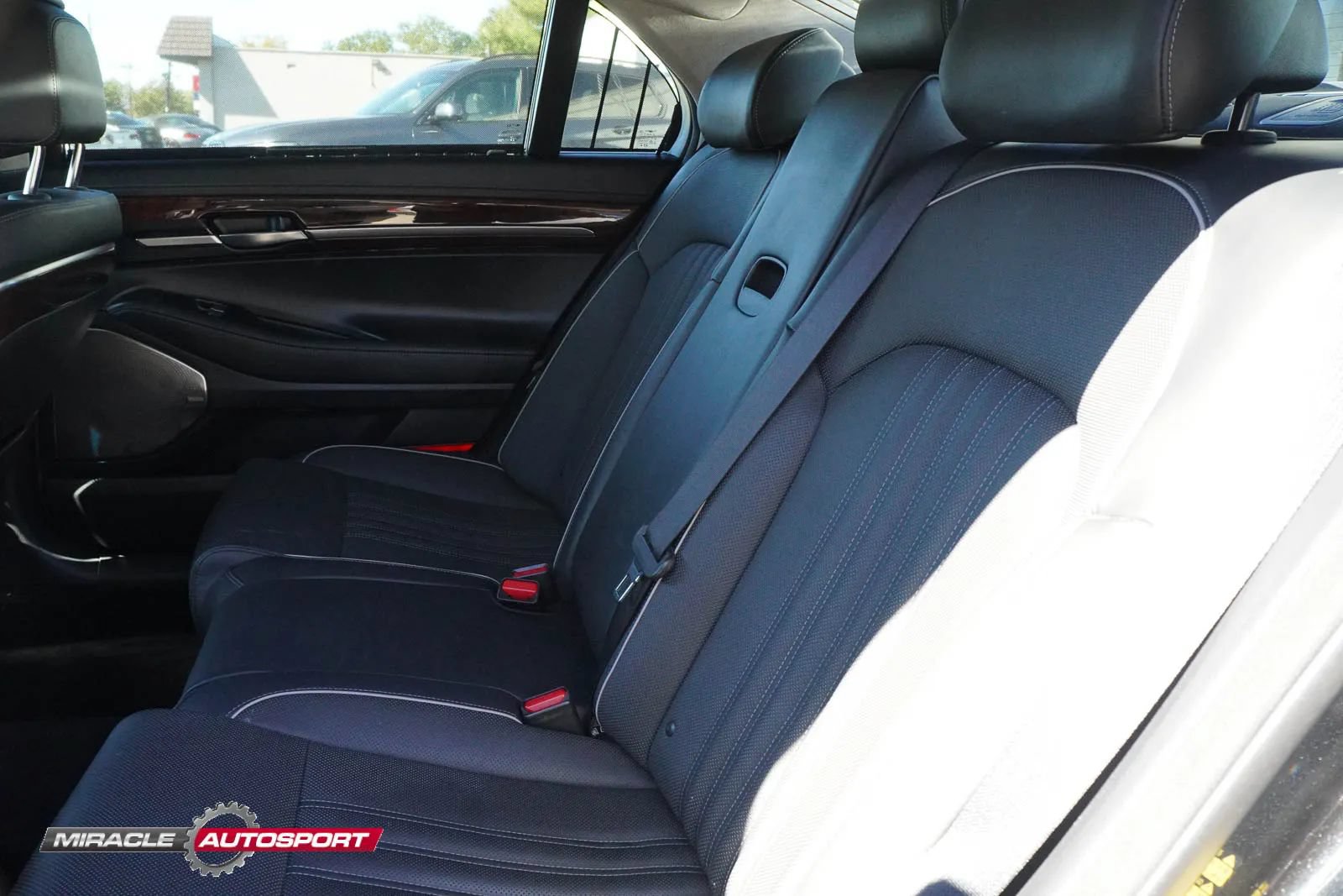 Used 2019 Genesis G90 3.3T Premium AWD/4WD image 25
