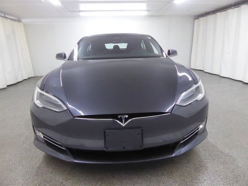 Used 2018 Tesla Model S 100D AWD/4WD image 2