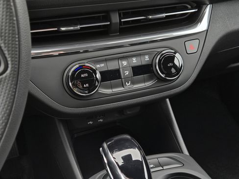New 2026 Buick Envista Sport Touring FWD image 12