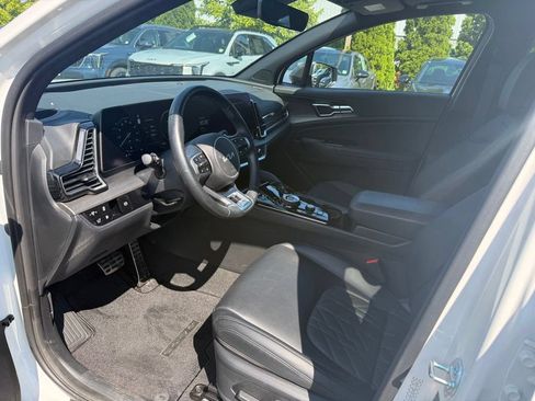 Certified 2025 Kia Sportage X-Line Prestige AWD/4WD image 12