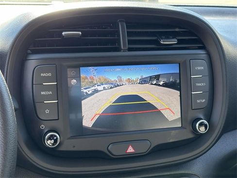 Certified 2025 Kia Soul LX w/ Option Group 015 image 4