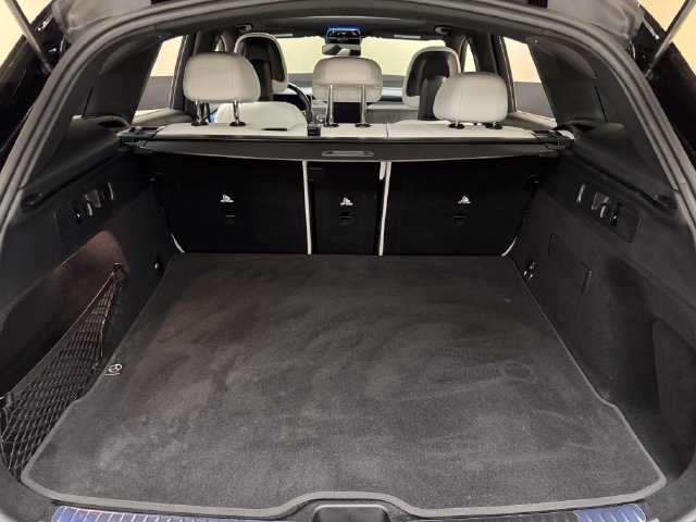 Used 2023 Mercedes-Benz GLC 300 w/ AMG Line image 22