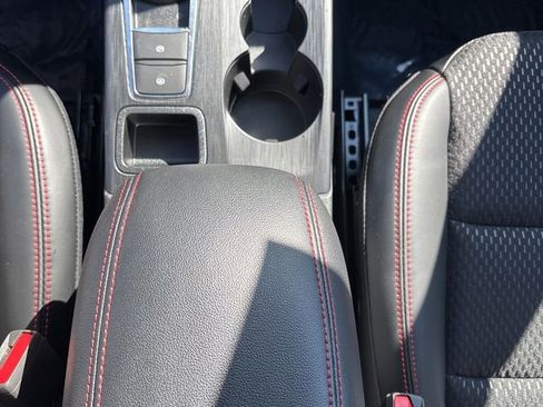 Used 2025 Ford Escape ST-Line w/ Tech Pack #1 AWD/4WD image 19