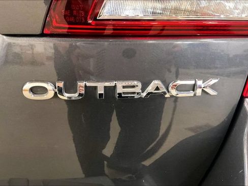 Used 2019 Subaru Outback 2.5i Premium AWD/4WD image 8