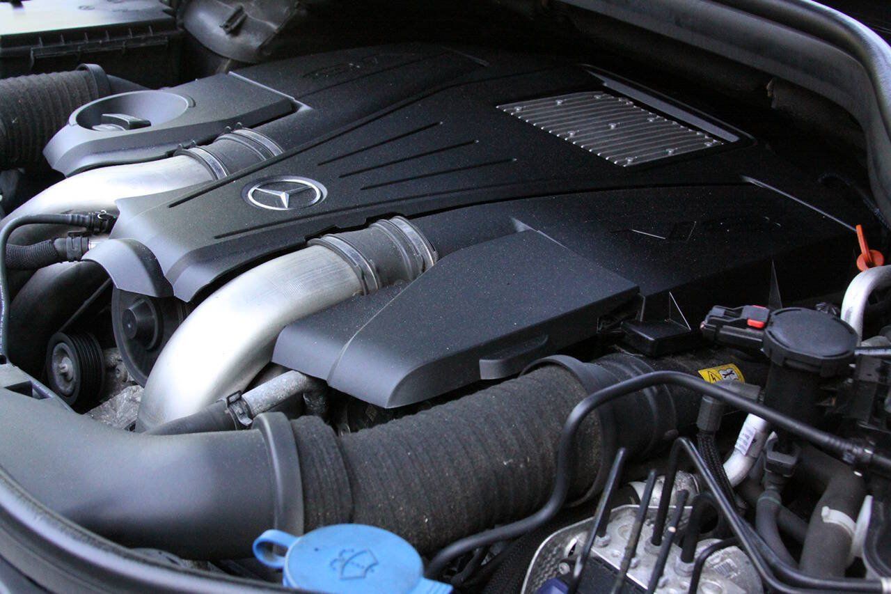 Used 2018 Mercedes-Benz GLS 550 4MATIC w/ Driver Assistance Package image 18