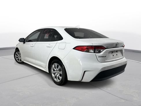 Used 2024 Toyota Corolla LE FWD image 8
