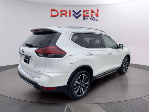 Used 2020 Nissan Rogue SL image 6