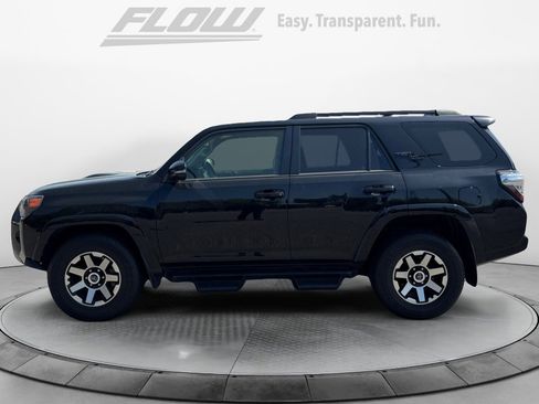 Used 2023 Toyota 4Runner TRD Off-Road Premium w/ Off Road Premium Plus Package image 4