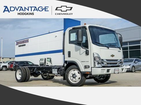 New 2025 Chevrolet Low Cab Forward 5500XG RWD image 1