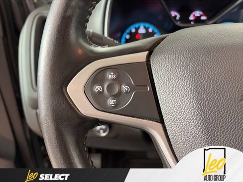 Used 2021 Chevrolet Colorado LT w/ LT Convenience Package AWD/4WD image 15