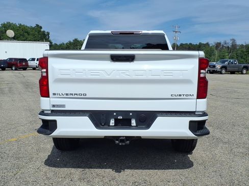 Used 2024 Chevrolet Silverado 1500 Custom AWD/4WD image 12