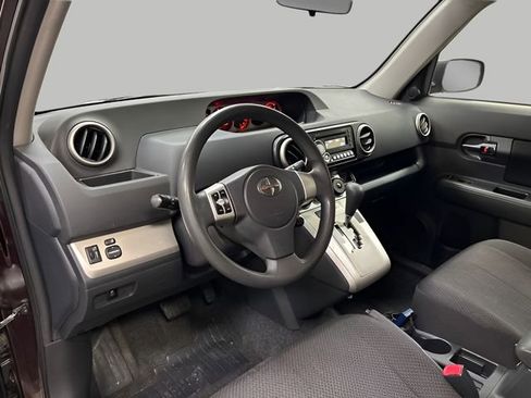 Used 2010 Scion xB image 17