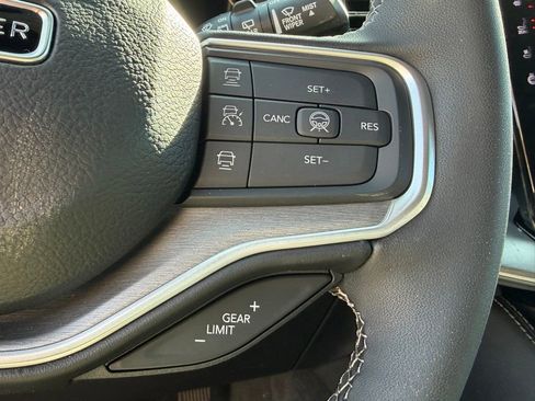 New 2026 Jeep Grand Wagoneer Limited AWD/4WD image 16