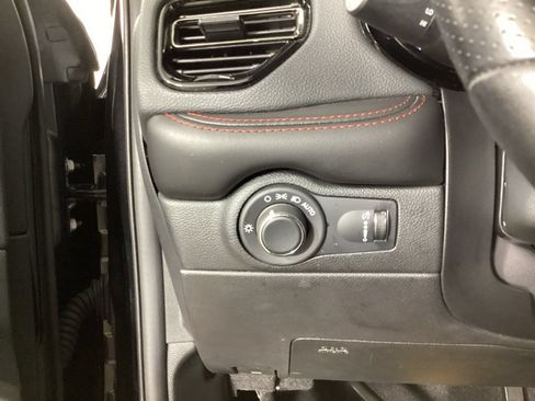 Used 2024 Dodge Durango GT AWD/4WD image 14