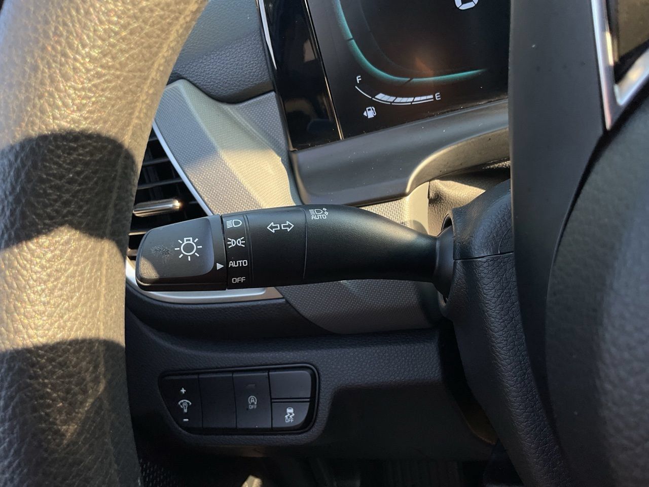 Used 2026 Kia Seltos LX FWD image 29