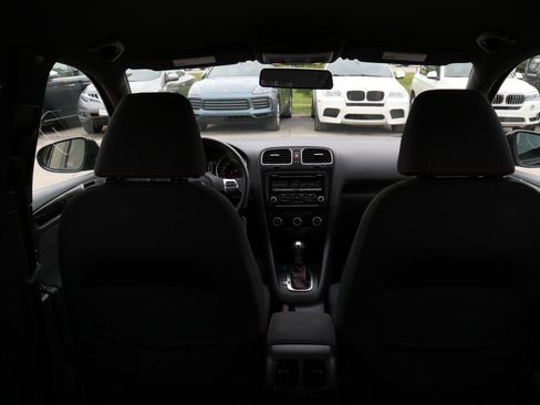 Used 2013 Volkswagen Golf 4-Door FWD image 41