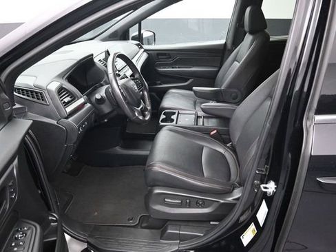 Certified 2025 Honda Odyssey Sport-L image 9