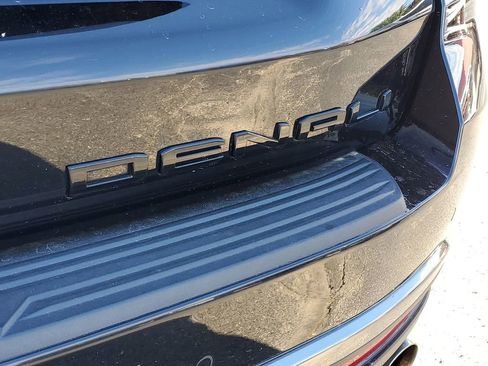 Used 2023 GMC Yukon Denali Ultimate image 40