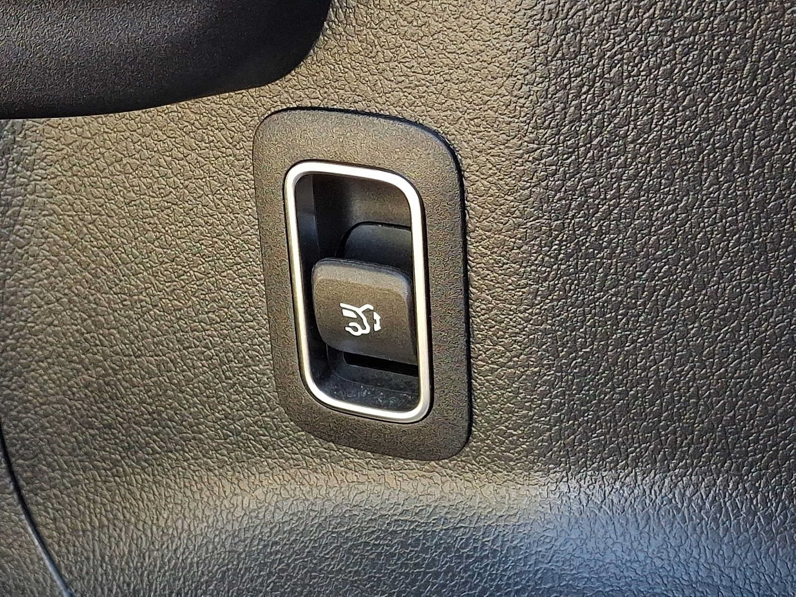 Certified 2023 Mercedes-Benz GLA 250 4MATIC image 24